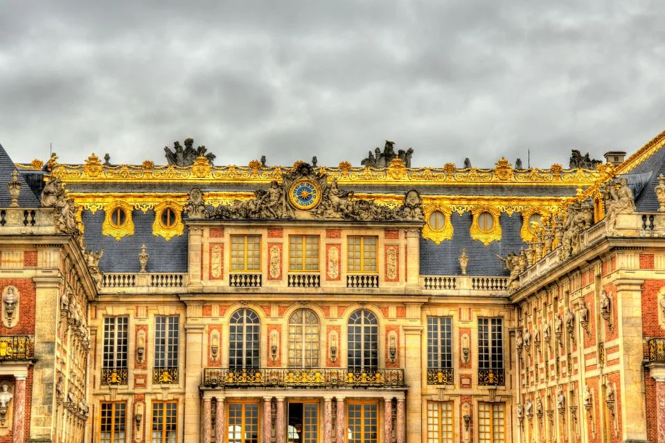 There are now more than 2,300 rooms in the palace
