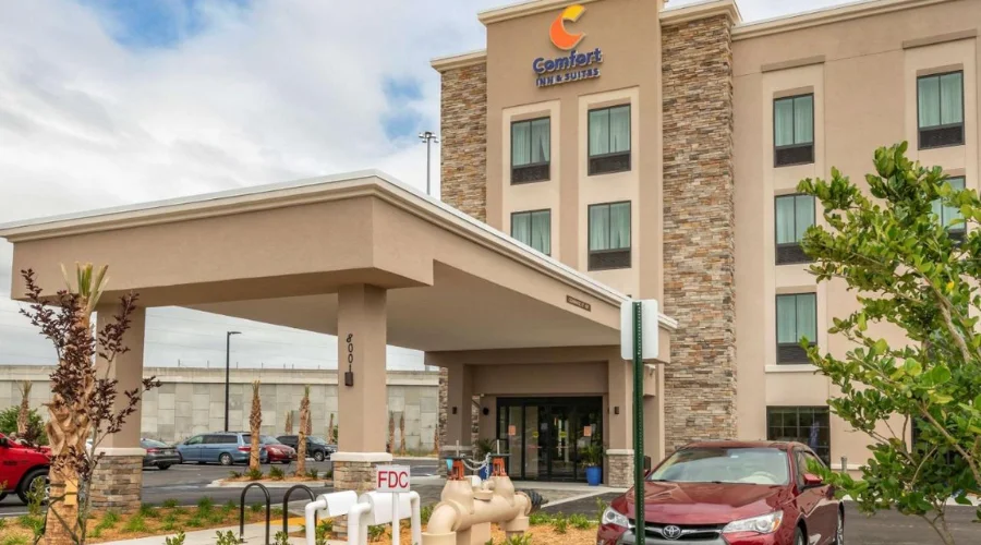 Comfort Inn & Suites Jacksonville Orange Park