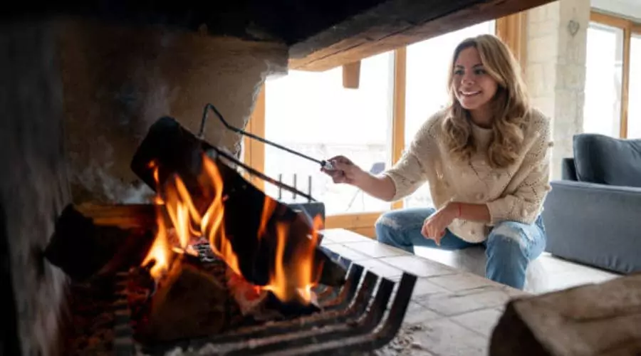 Cheerful cabin with a cozy indoor fireplace