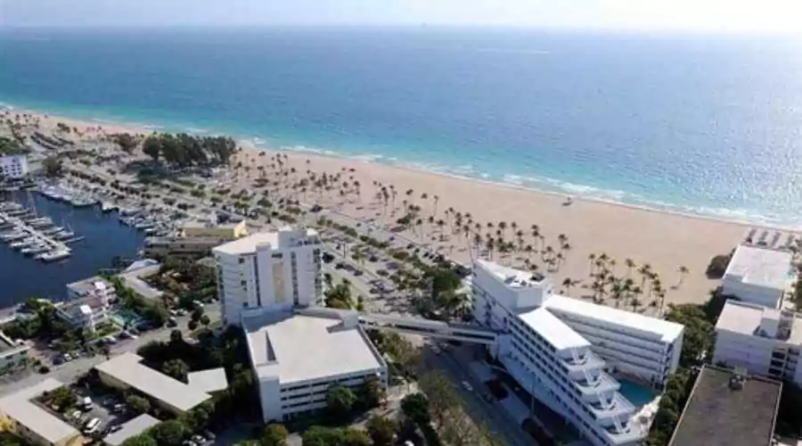 The B Ocean Resort Fort Lauderdale