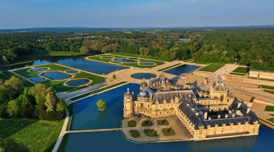 A Fairytale Castle: Château de Chantilly 